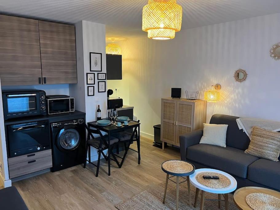 Studio Confortable Aux Portes De Bordeaux Et Medoc Ludon-Medoc Экстерьер фото