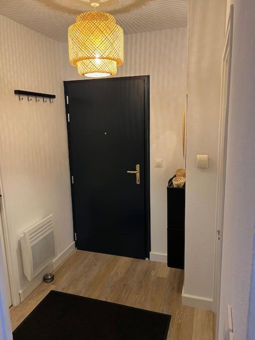 Studio Confortable Aux Portes De Bordeaux Et Medoc Ludon-Medoc Экстерьер фото